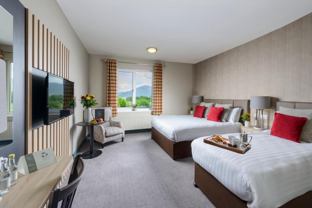 Twin Room,1358768693:JPEG